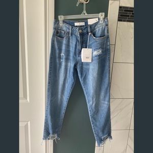 KanCan distressed mom jeans BNWT size 5 90s jean